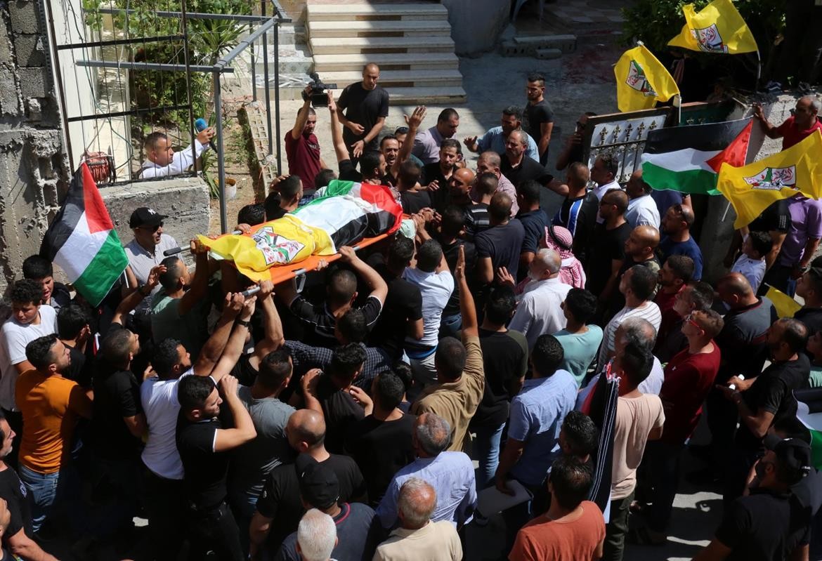 تشييع جثمان الشهيد نبيل غانم (53عاماً) لمثواه الاخير في قرية صرة غرب نابلس 1.jpg