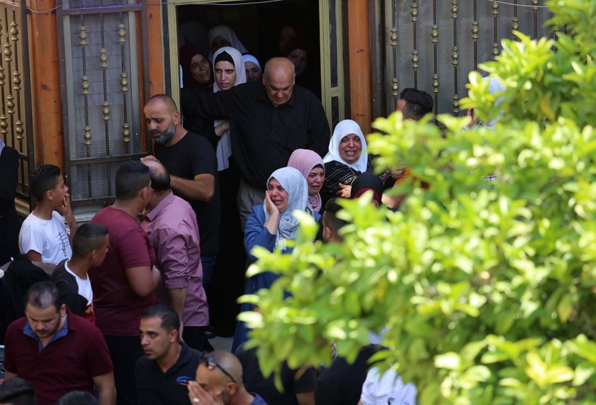 تشييع جثمان الشهيد نبيل غانم (53عاماً) لمثواه الاخير في قرية صرة غرب نابلس 22.jpg