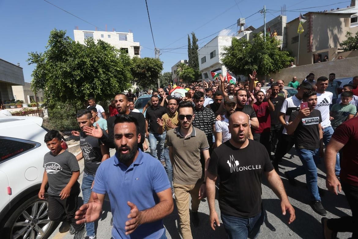 تشييع جثمان الشهيد نبيل غانم (53عاماً) لمثواه الاخير في قرية صرة غرب نابلس 66.jpg