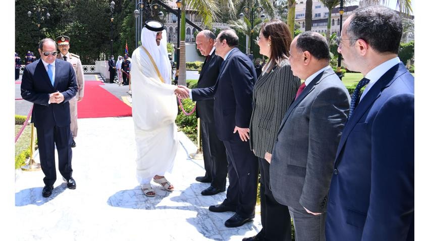 الرئيس عبد الفتاح السيسي يستقبل أمير دولة قطر بقصر الاتحادية  3.jpg