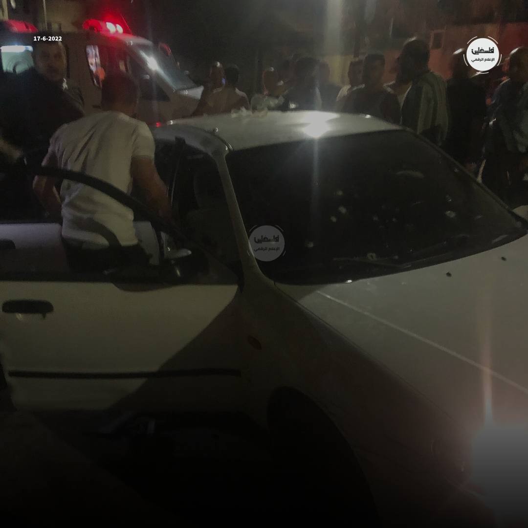 السيارة التي اطلق عليها الاحتلال النار في المنطقة الشرقية في جنين.jpg