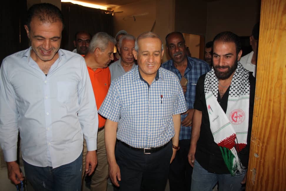 وفد قيادي من الشعبية يتقدمه نائب الأمين العام يزور مخيم اليرموك  15.jpg