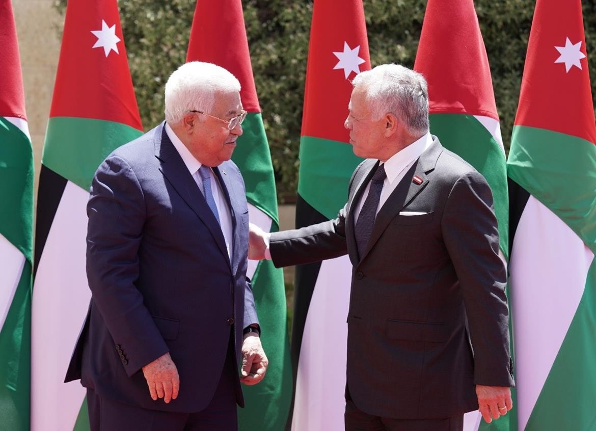 الرئيس محمود عباس يلتقي العاهل الأردني الملك عبد الله الثاني 1.jpg