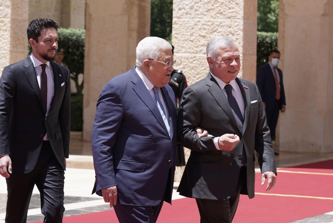 الرئيس محمود عباس يلتقي العاهل الأردني الملك عبد الله الثاني 7.jpg