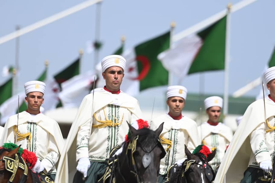 عرض عسكري في الذكرى الستين لاستقلال الجزائر 6.jpeg