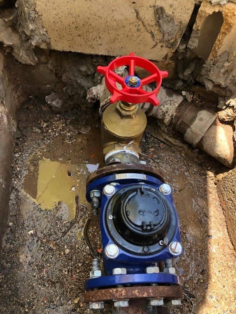 دائرة شؤون اللاجئين تعالج مشكلة كهرباء حي دير القاسي القديم بمخيم عين الحلوة وصيانة مولدها الكهربائي الرئيسي 3.jpg