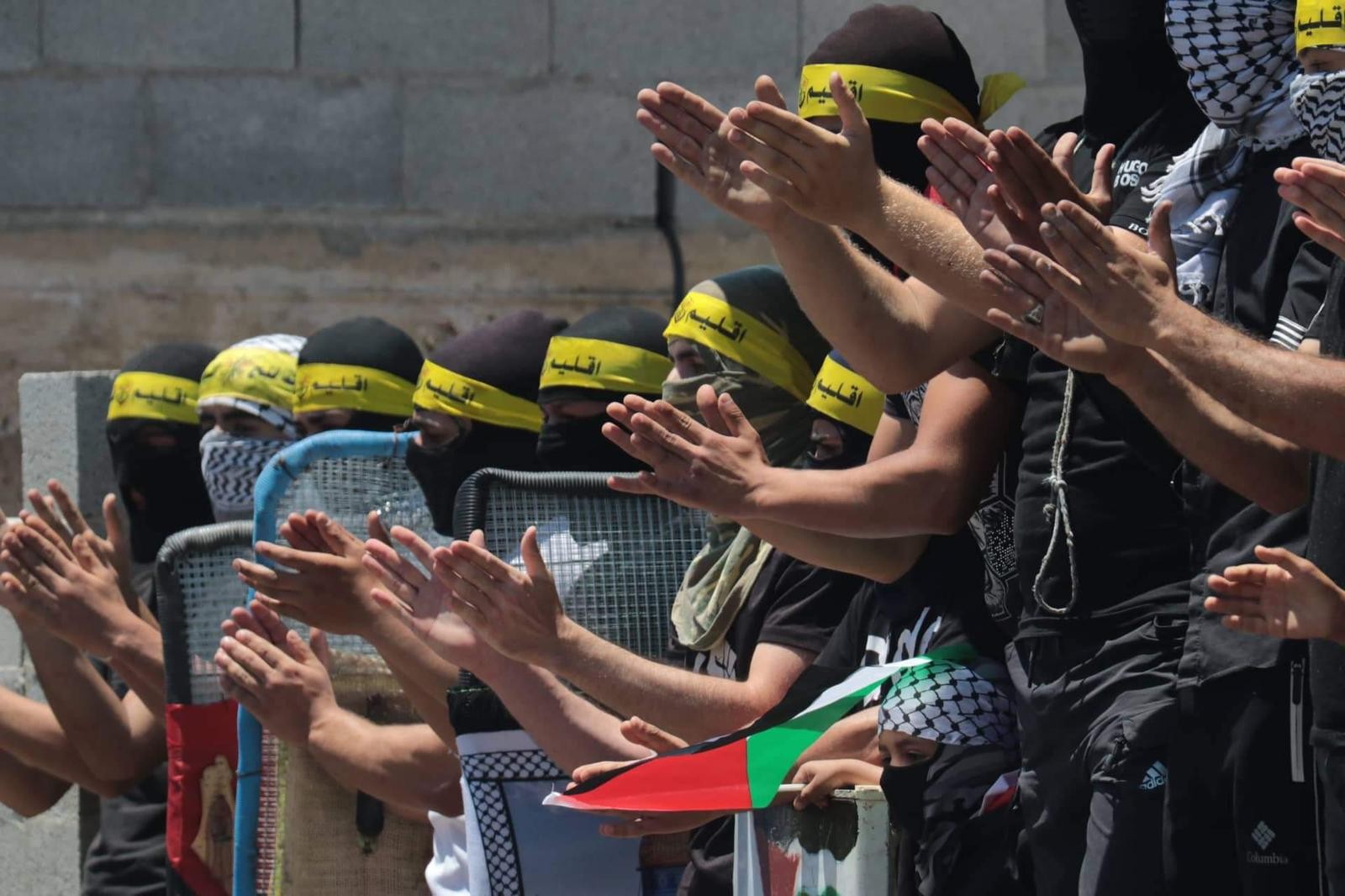 كفر قدوم تحيي الذكرى الحادية عشرة لانطلاقة مسيرتها الأسبوعية 1.jpg
