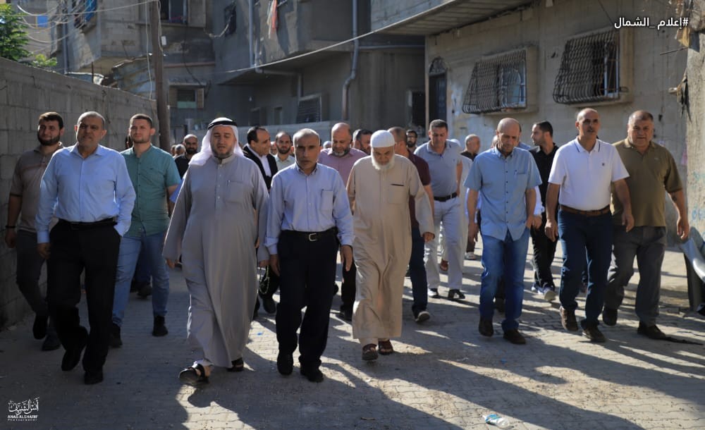 وفد وطني وشعبي كبير يضم العشرات من قادة الفصائل والمجتمع الفلسطيني والوجهاء والمخاتير يزورون عائلة دردونة في جباليا شمال قطاع غزة 4.jpg