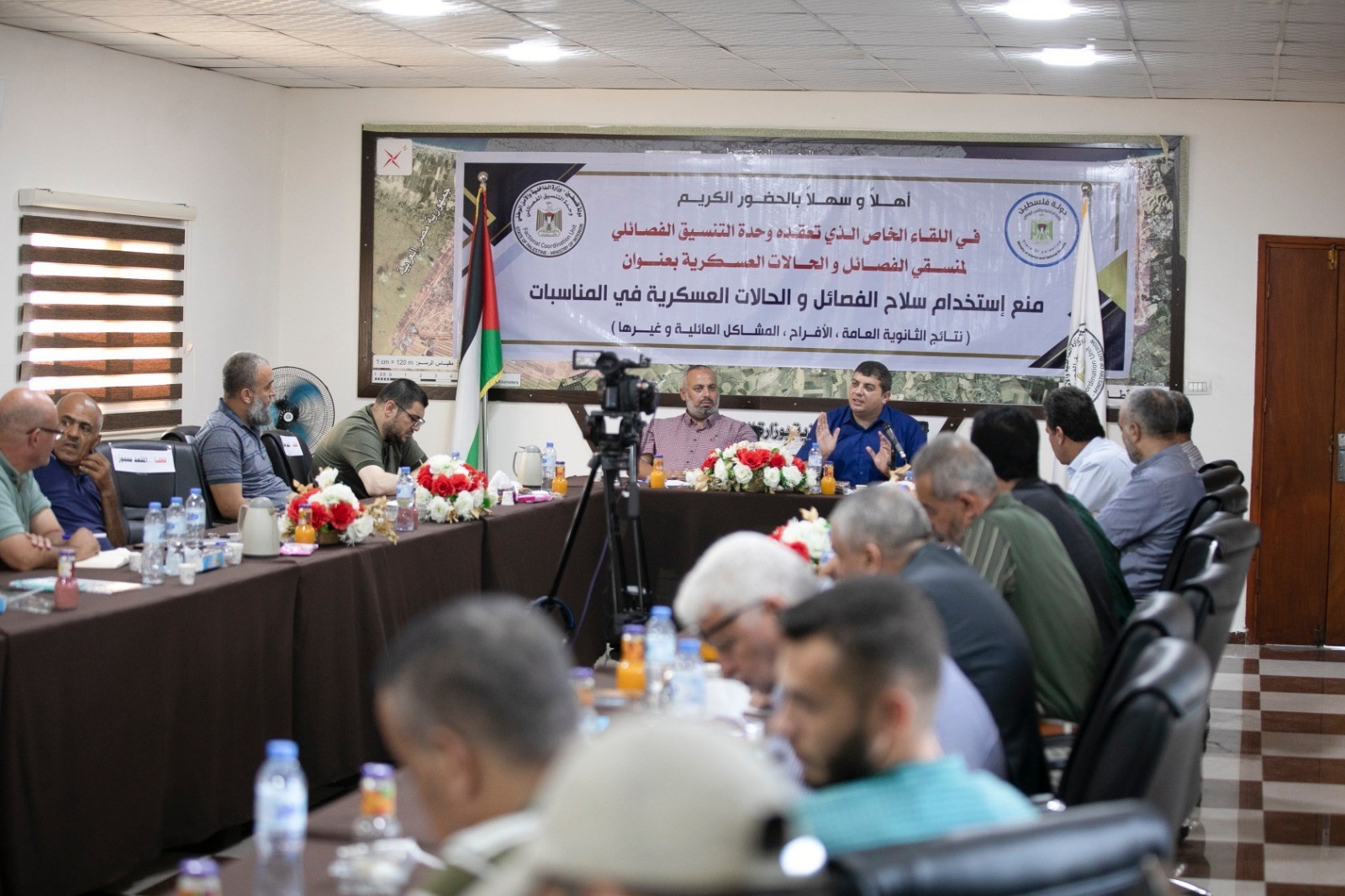 لقاء عقدته وحدة التنسيق الفصائلي بوزارة الداخلية مع منسقي الفصائل والحالات العسكرية بقطاع غزة 4.jpeg