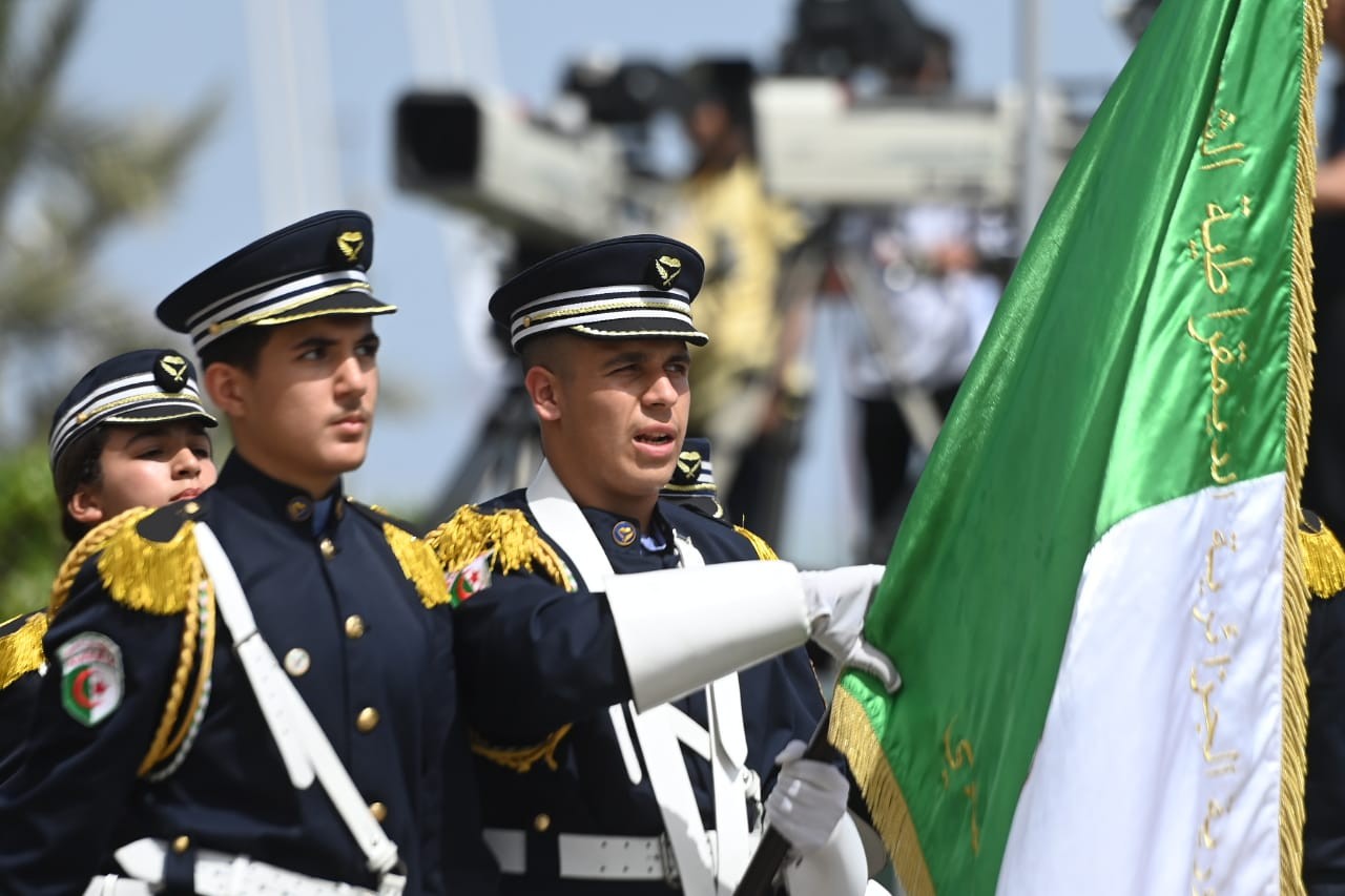 عرض عسكري في الذكرى الستين لاستقلال الجزائر 19.jpeg