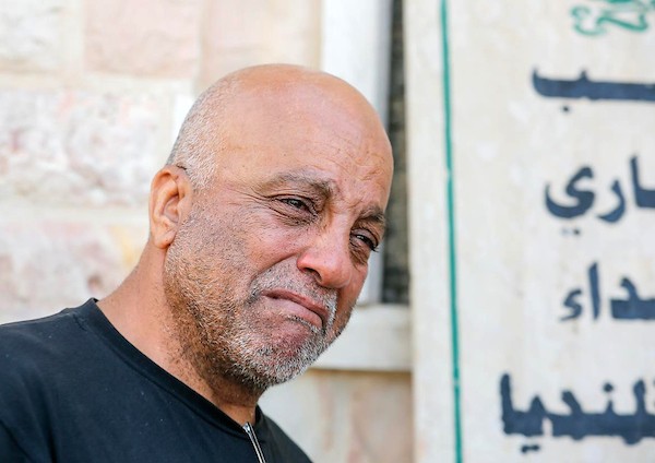 والد الشهيد محمد شحام يتحدث حول تفاصيل استشهاده من قبل جيش الاحتلال داخل منزلهم في بلدة كفر عقب في القدس الشرقية.jpg