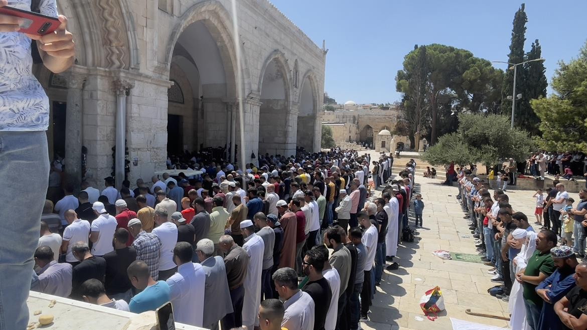 صلاة الجمعة في المسجد الأقصى المبارك 5.jpg