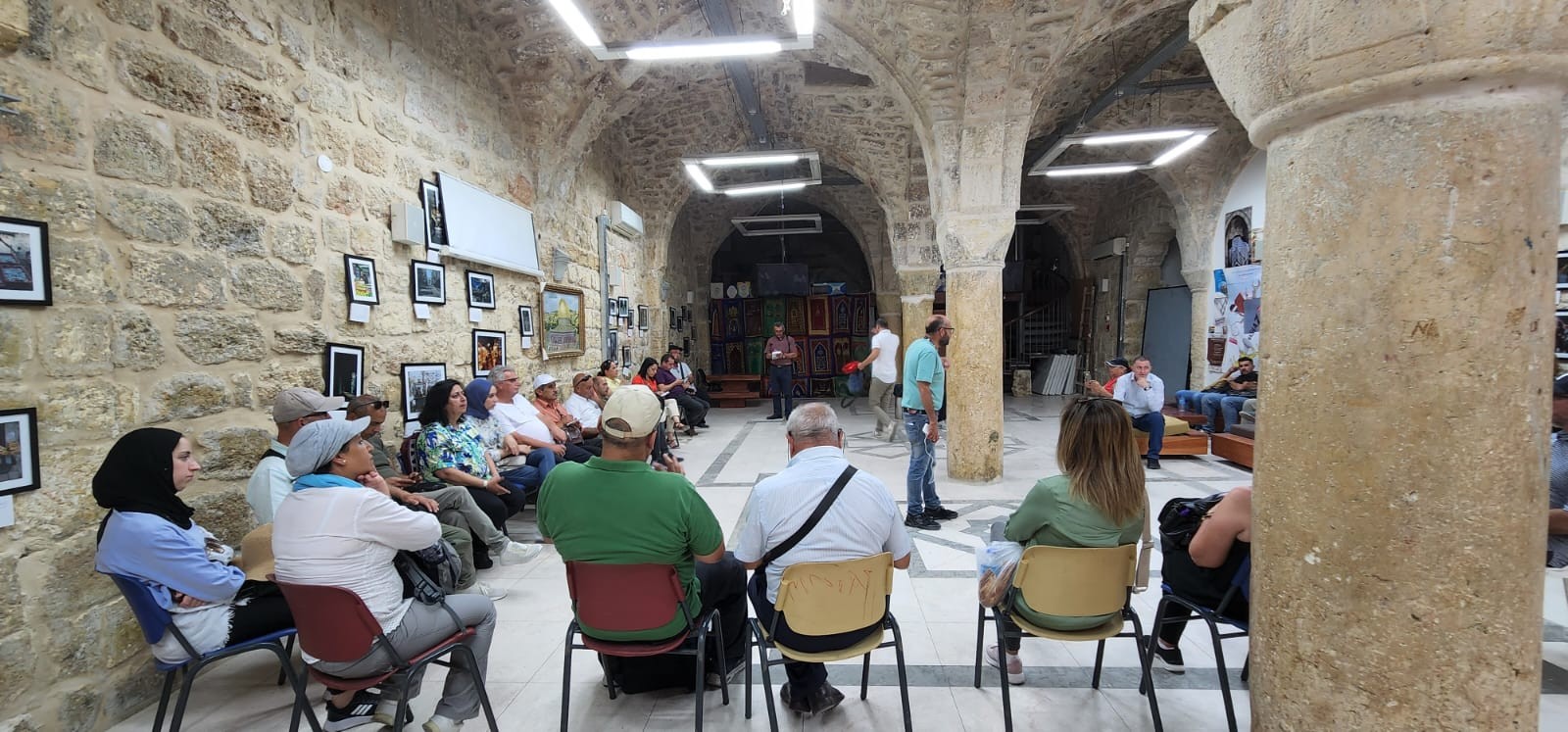 جولة ميدانية لأدلاء سياحيين فلسطينين في البلدة القديمة  5.jpeg