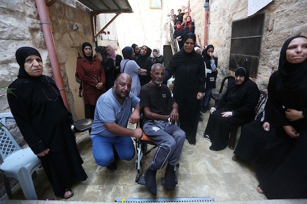 فلسطينيون يشيعون جثمان الشهيد محمد عرايشي الذي استشهد متأثرا بجروحه الخطيرة التي أصيب بها قبل حوالي أسبوعين في نابلس 4.jpg