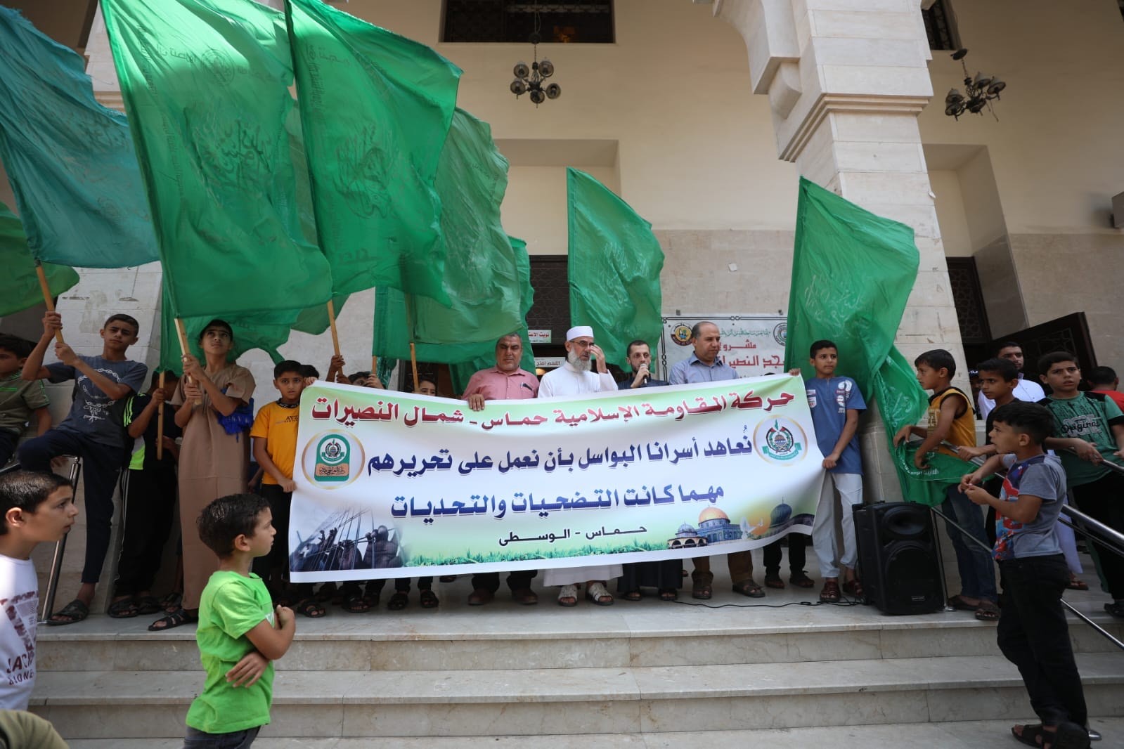 حماس تنظم وقفات تضامنية مع الأسرى وسط القطاع 5.jpeg