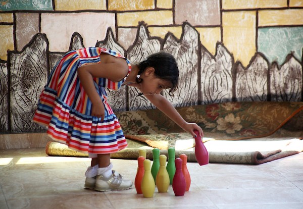 أطفال يمارسون أنشطة التفريغ النفسي في مدينة غزة 20.jpg