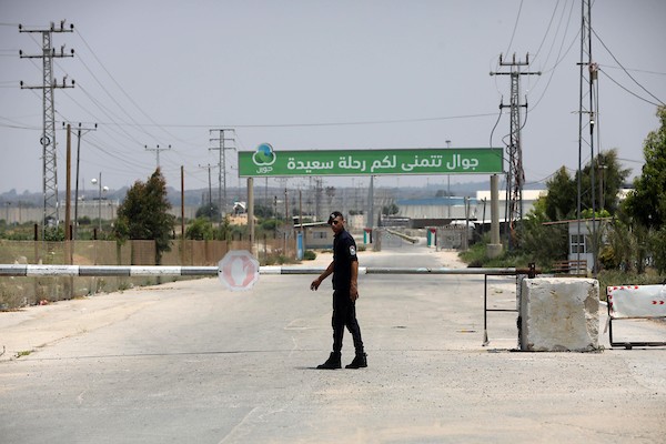استمرار إغلاق جيش الاحتلال الإسرائيلي معبر بيت حانون-إيرز لليوم الثالث على التوالي شمال قطاع غزة 16(1).jpg