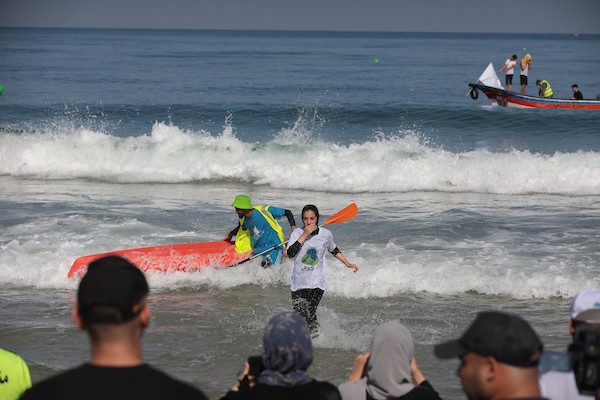 الاتحاد الفلسطيني للشراع والتجديف ينظم (بطولة التجديف الشاطئية الأولى) على شاطئ غزة برعاية شركة جوال 2.jpg