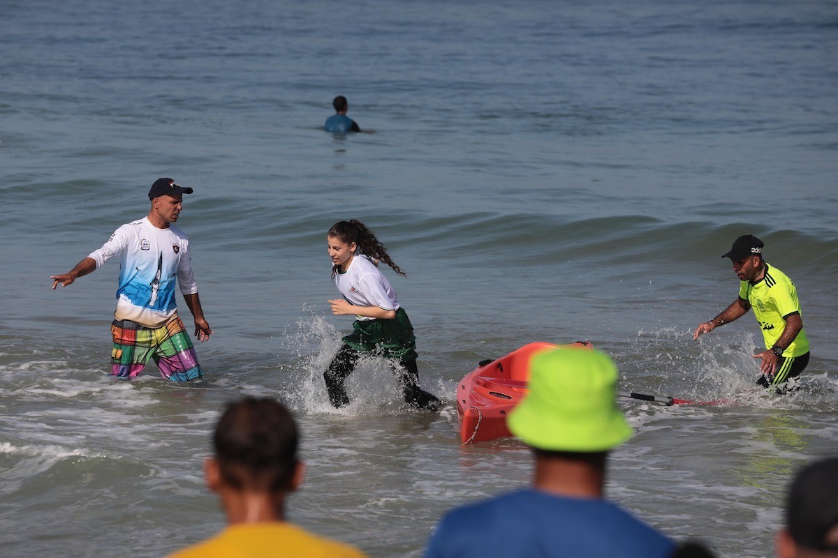 الاتحاد الفلسطيني للشراع والتجديف ينظّم بطولة التجديف الشاطئية الأولى على شاطئ بحر غزّة صصصصصصص.jpg