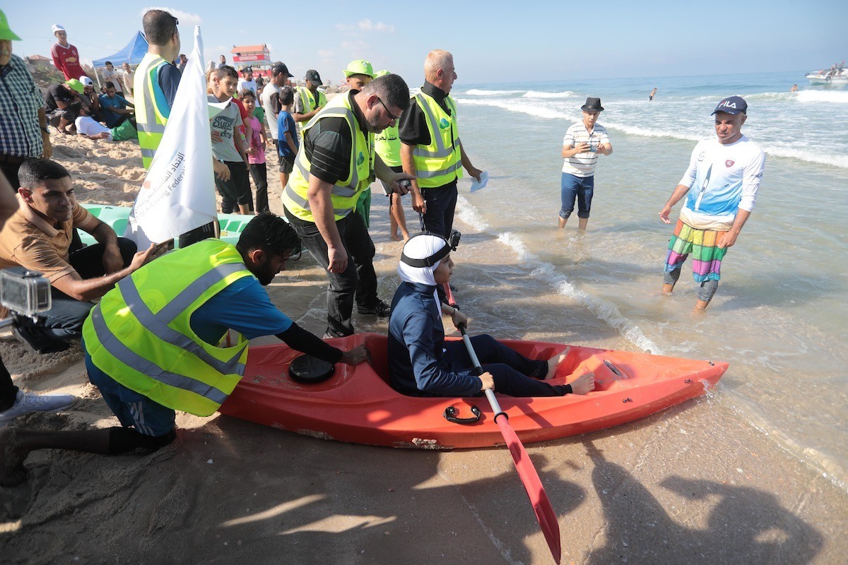 الاتحاد الفلسطيني للشراع والتجديف ينظّم بطولة التجديف الشاطئية الأولى على شاطئ بحر غزّة قثثثثث.jpg