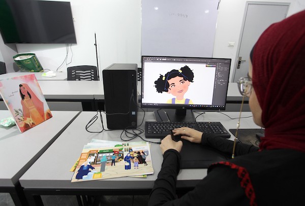 الفنانة سمر نصار تكبت قصص الأطفال الواقعية من خلال رسم المشاهد الكرتونية لشخصيات ذات لباس تراثي 44.jpg