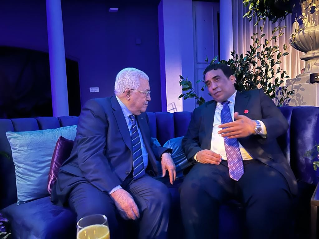 الرئيس يلتقي الرئيس الليبي محمد المنفي.jfif