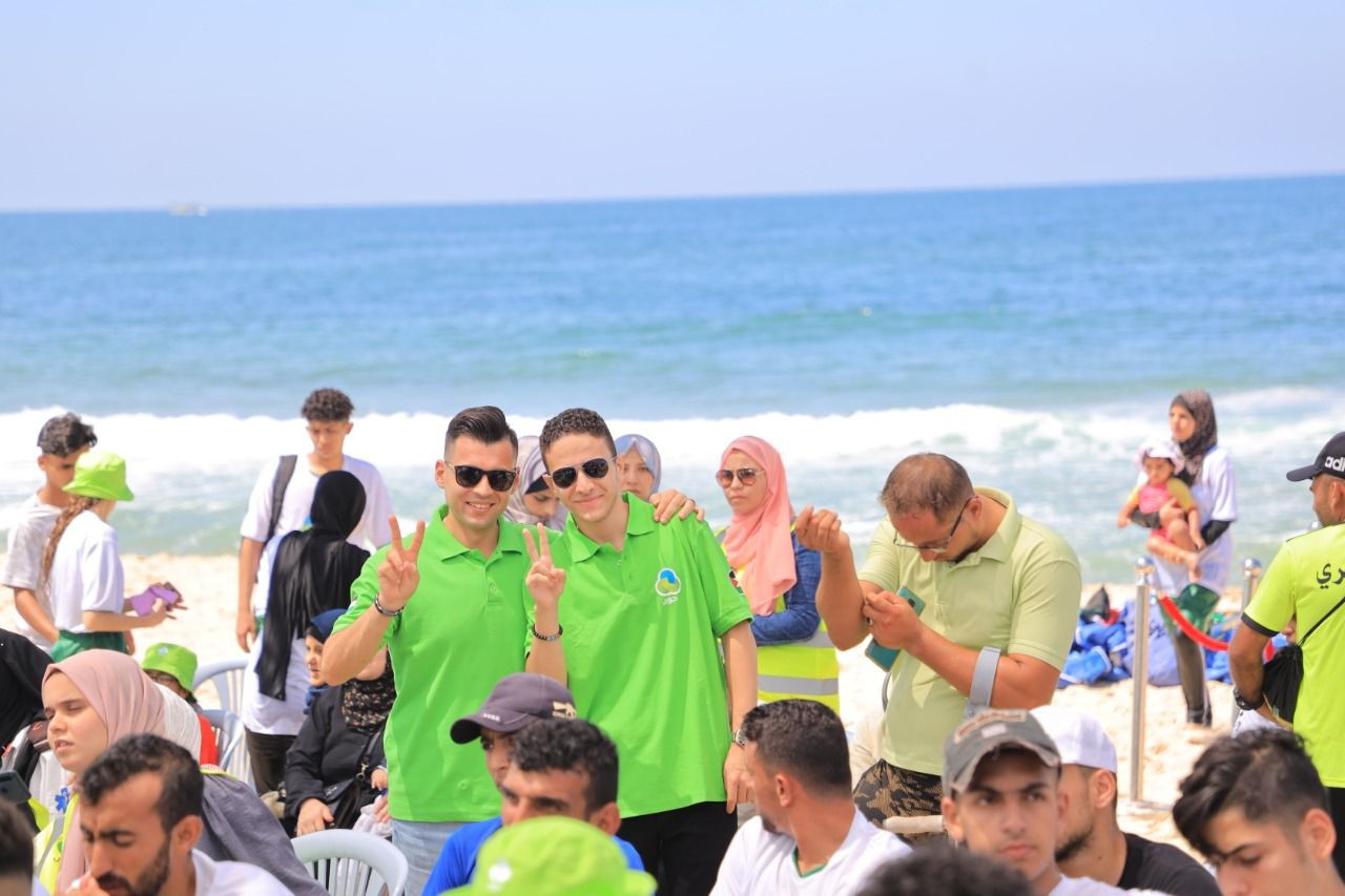 الاتحاد الفلسطيني للشراع والتجديف ينظّم بطولة التجديف الشاطئية الأولى على شاطئ بحر غزّة 77ص.jpg