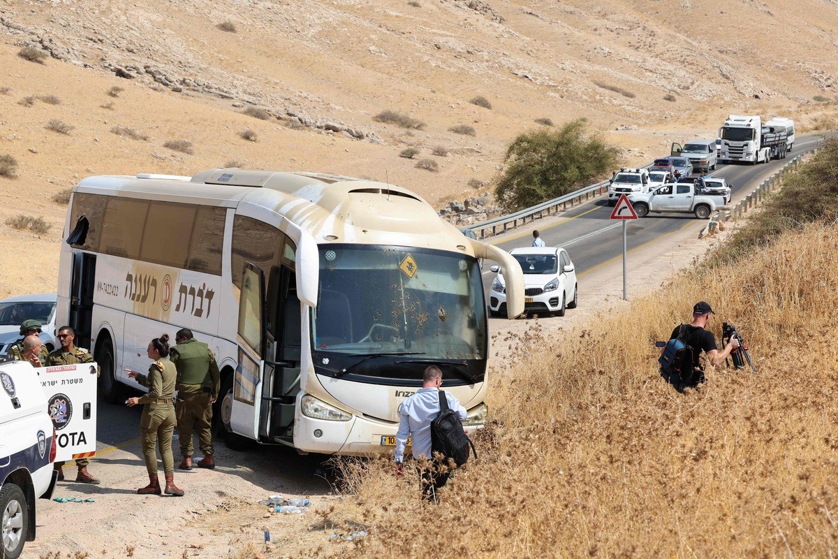 من مكان عملية إطلاق النار في غور الأردن .. تصوير .. (أ ف ب )  1.jpg