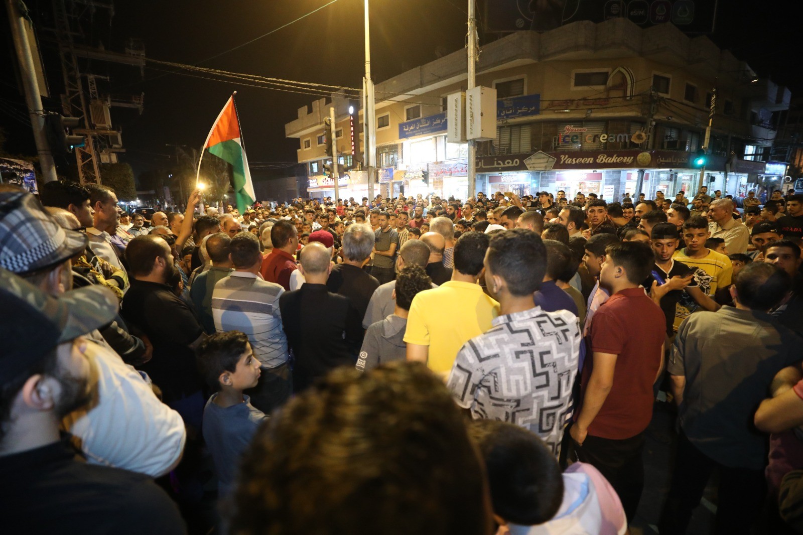 فصائل العمل الوطني والإسلامي وسط قطاع غزة تنظم مسيرة حاشدة تضامنًا مع أهالي نابلس 7.jpeg