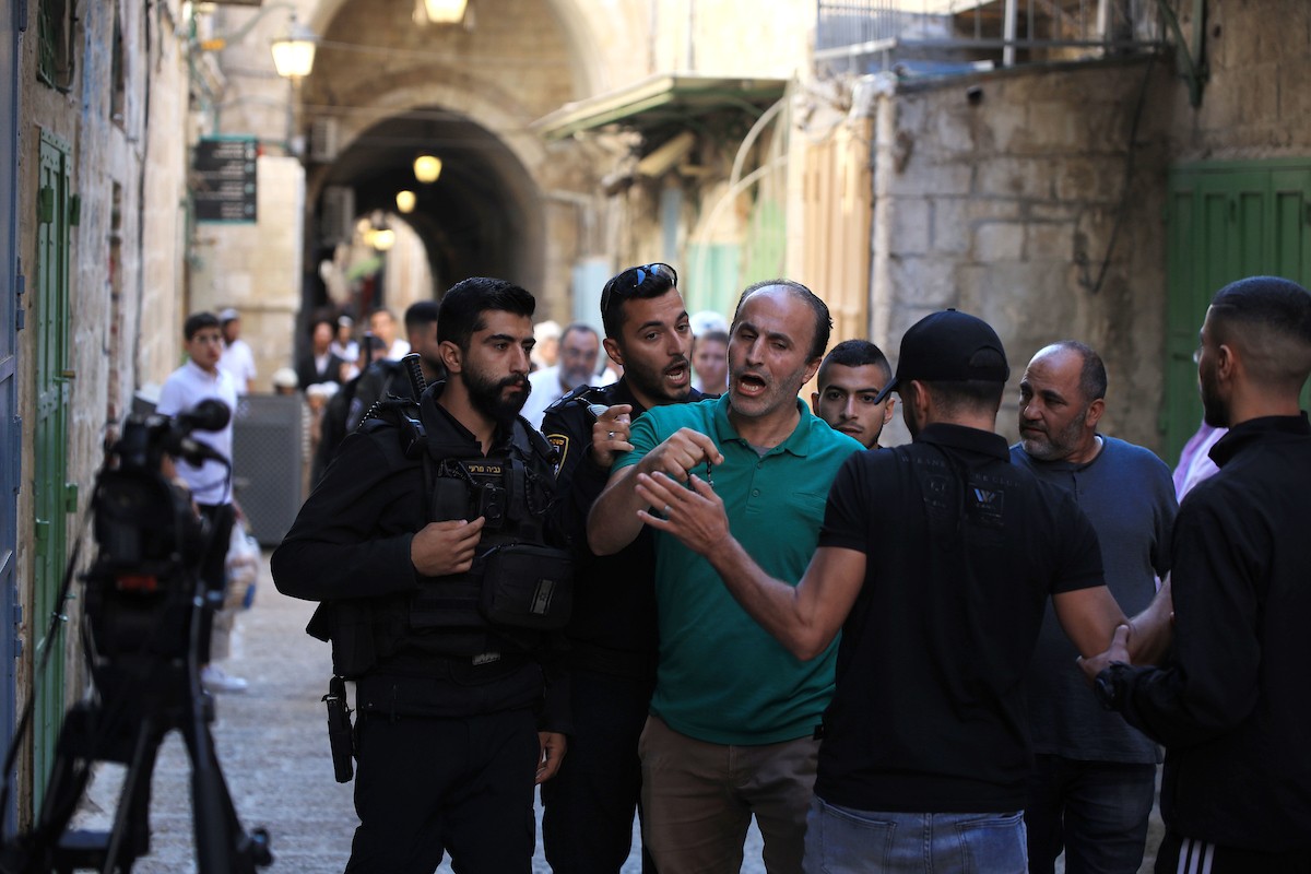 مستوطنون اسرائيليون يقتحمون المسجد الأقصى في القدس 1.jpg