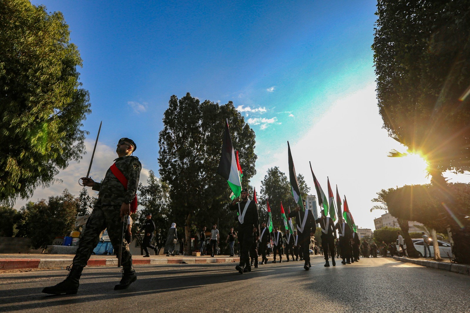 الداخلية بغزة تُنظم مسيراً عسكرياً تكريماً لشهداء الأجهزة الأمنية بالضفة 8.jpeg