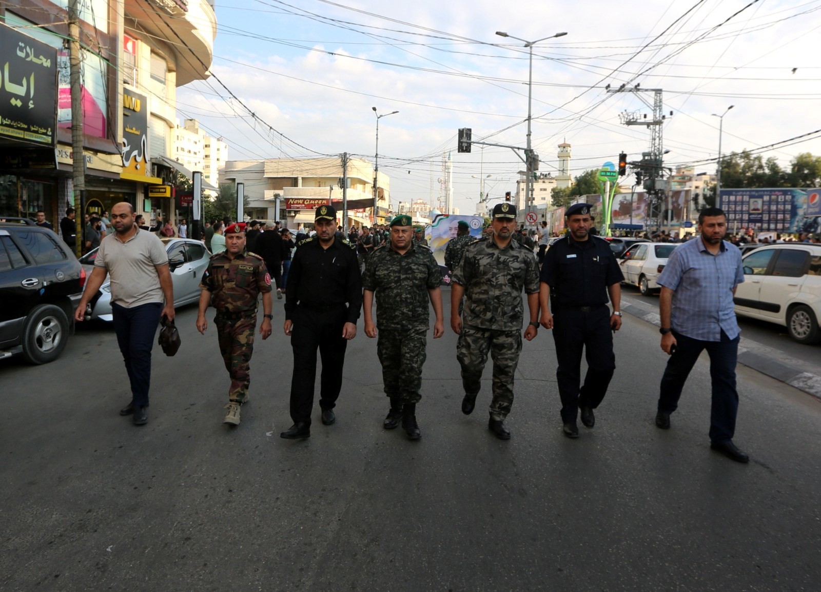 الداخلية بغزة تُنظم مسيراً عسكرياً تكريماً لشهداء الأجهزة الأمنية بالضفة 5.jpeg