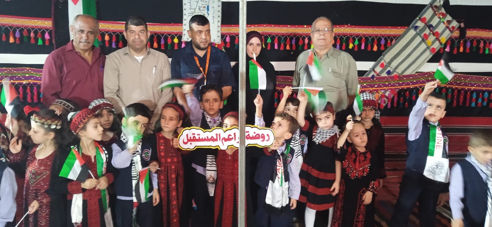 لجنة ذوي الإعاقة في التجمع الفلسطيني للوطن و الشتات تشارك في معرض البازار التراثي 4.jpg