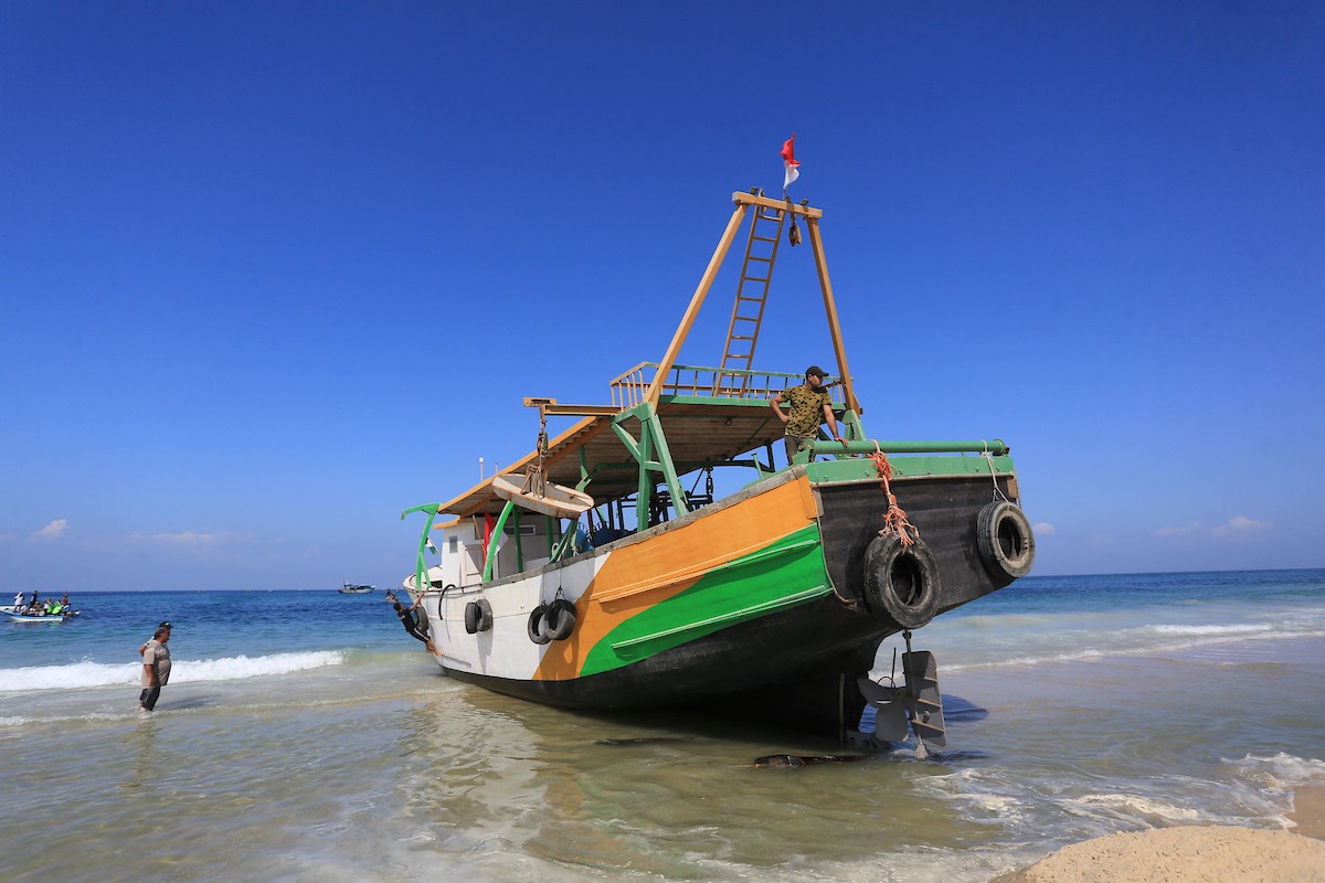 تشغيل أكبر مركب صيد في قطاع غزة 44.jpg
