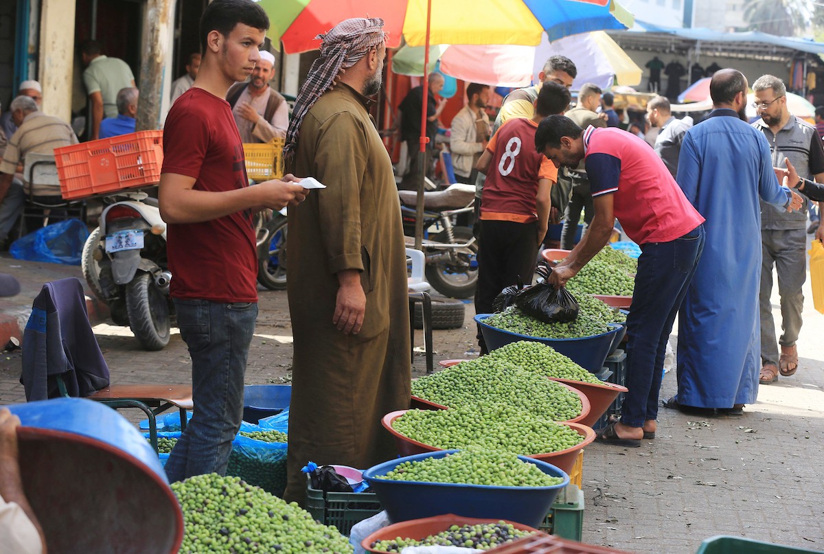 أقدم سوق زيتون في خان يونس 25.jpg