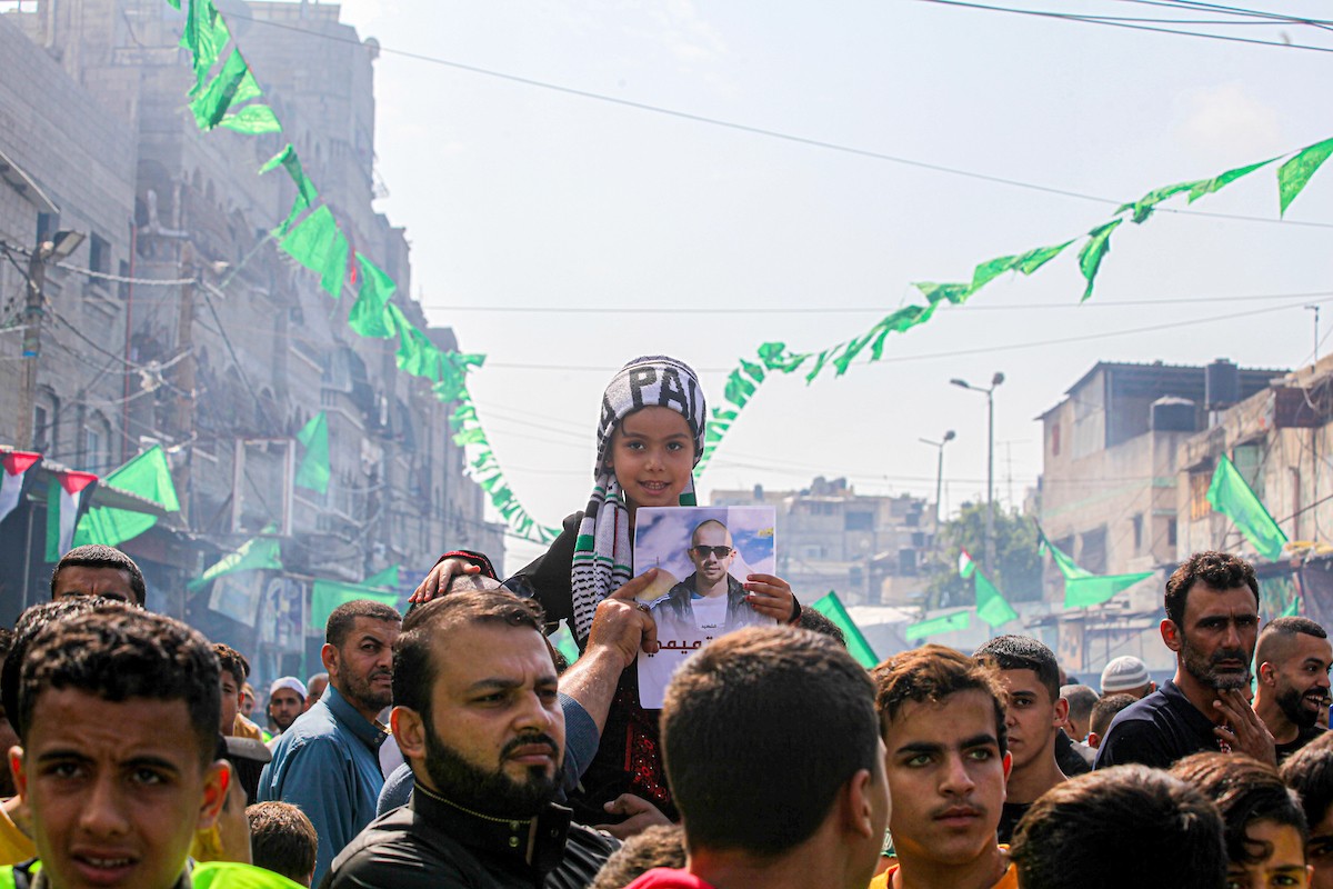 فلسطينيون يشاركون في مسيرة دعما للأقصى وضد السياسات الإسرائيلية في الضفة الغربية والقدس 4.jpg