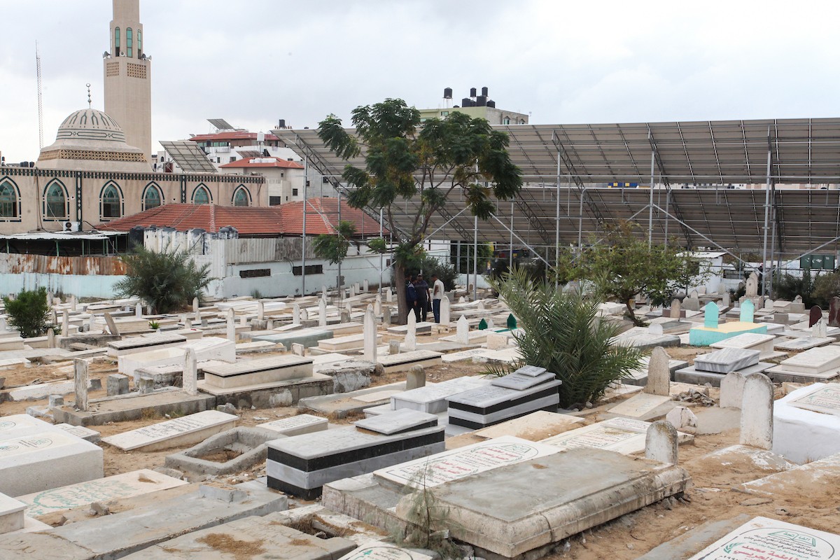 خطر امتلاء المقابر في محافظة غزة.jpg