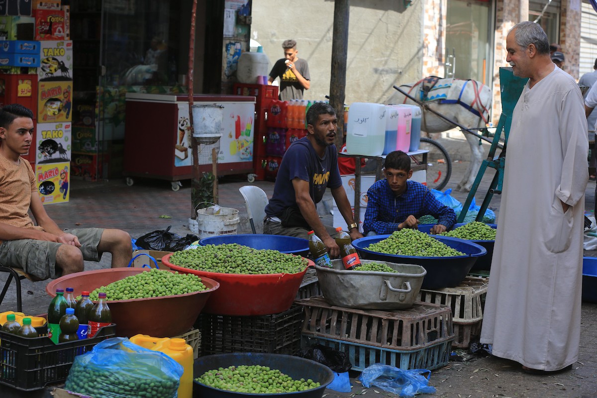 أقدم سوق زيتون في خان يونس 65.jpg