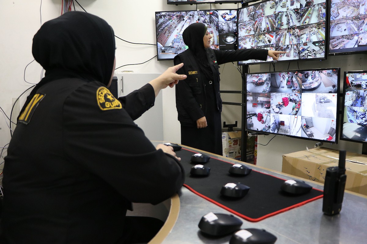 ريم سكر أول سيدة تعمل في مهنة الأمن بقطاع غزة 47.jpg