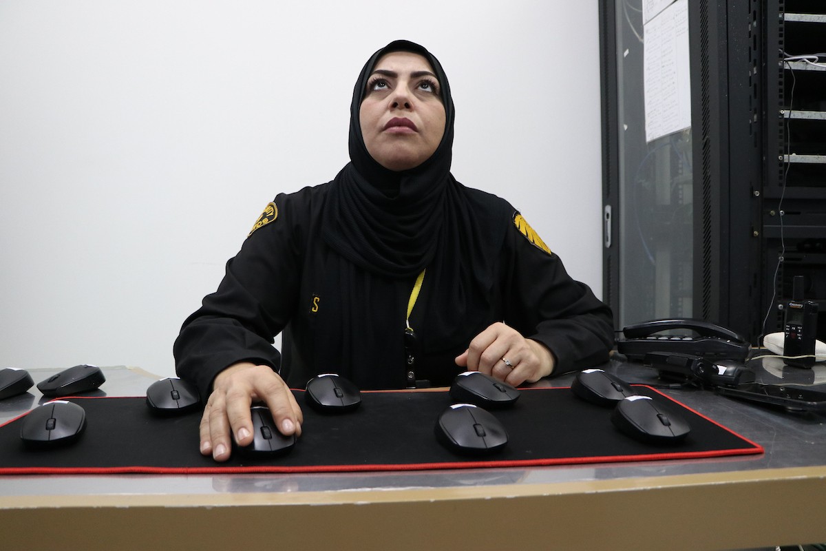 ريم سكر أول سيدة تعمل في مهنة الأمن بقطاع غزة 30.jpg