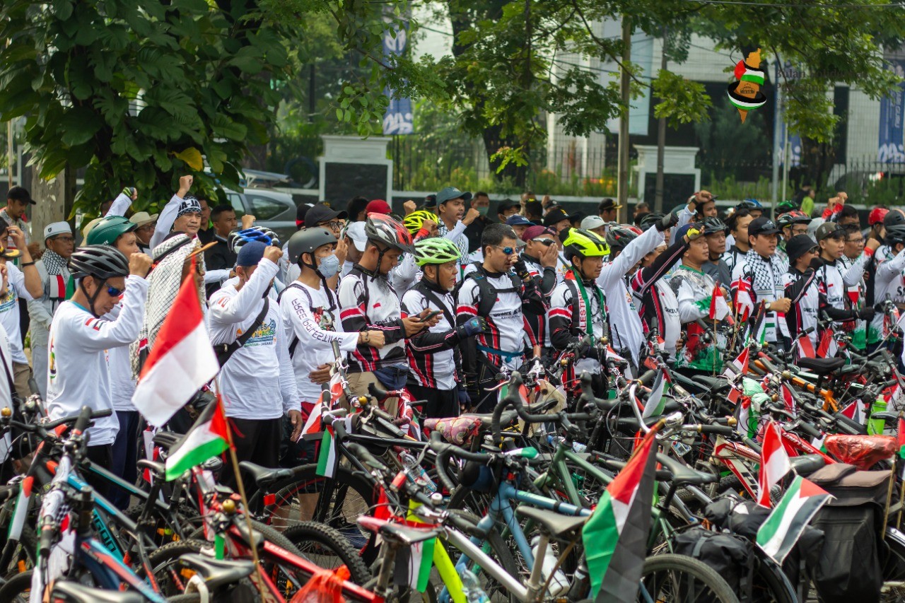 فعاليات كثيرة للتضامن مع أهل فلسطين في اندونيسيا  64.jpg