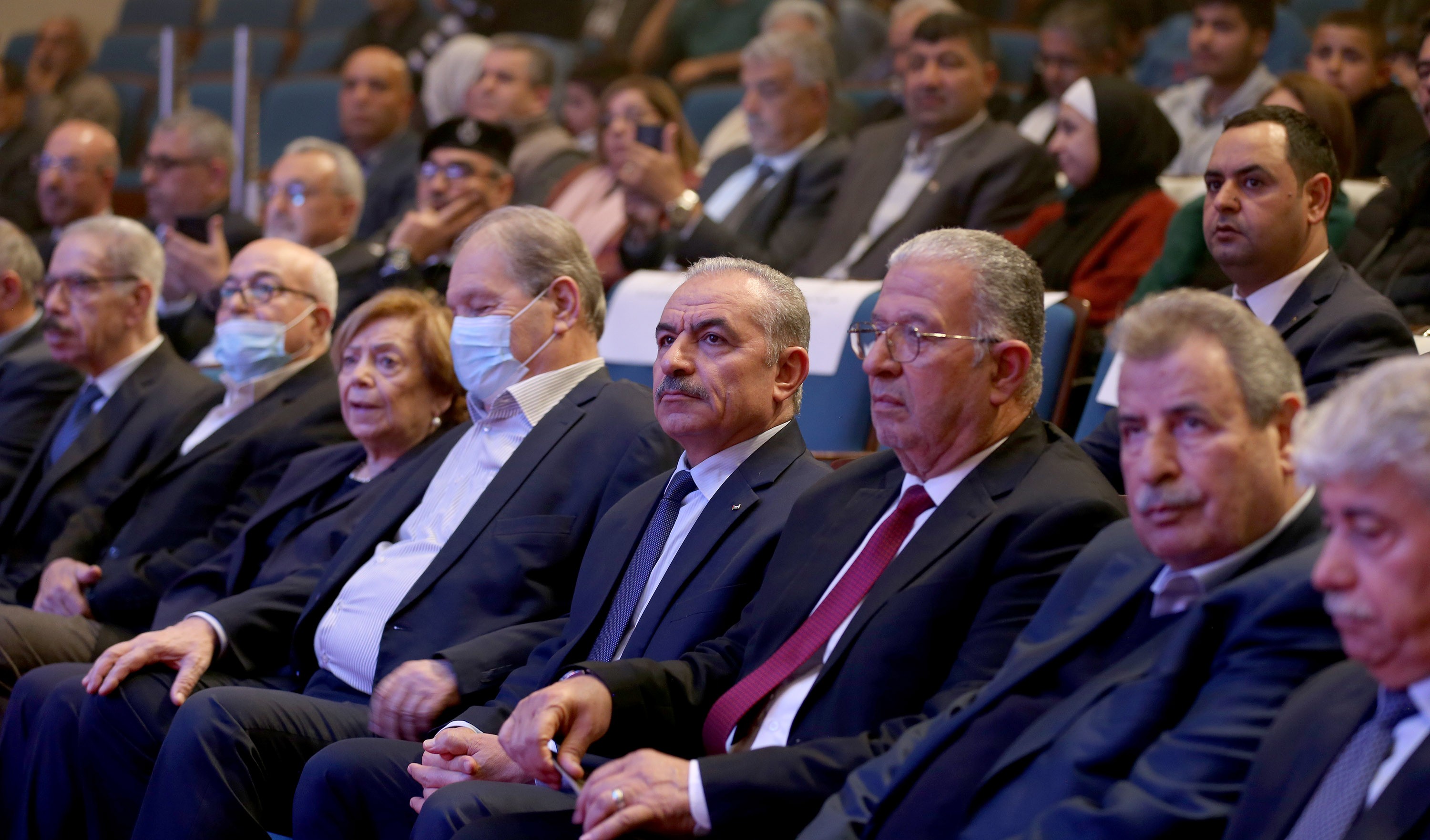 خلال إحياء الذكرى السنوية الـ 18 لاستشهاد القائد الرئيس ياسر عرفات 6.jpg