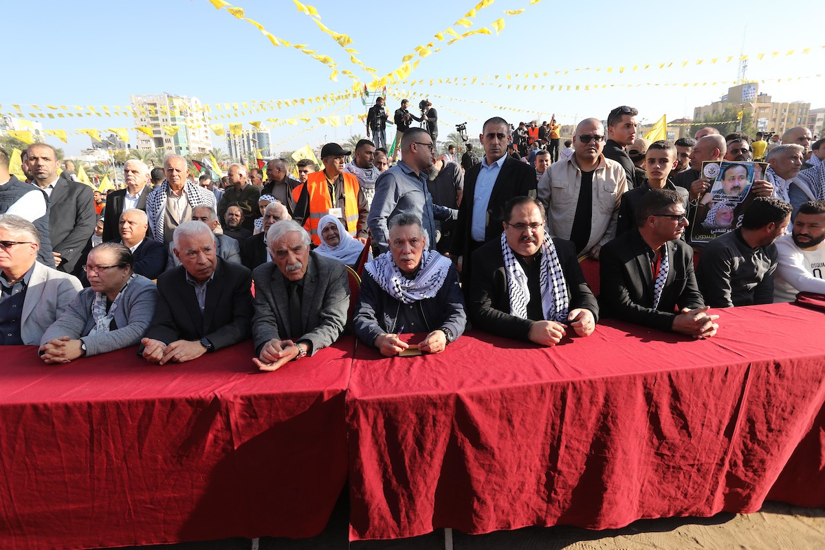 أنصار حركة فتح يشاركون في مهرجان مركزي في الذكرى الـ 18 لاستشهاد الرئيس الفلسطيني الراحل ياسر عرفات في غزة ص.jpg