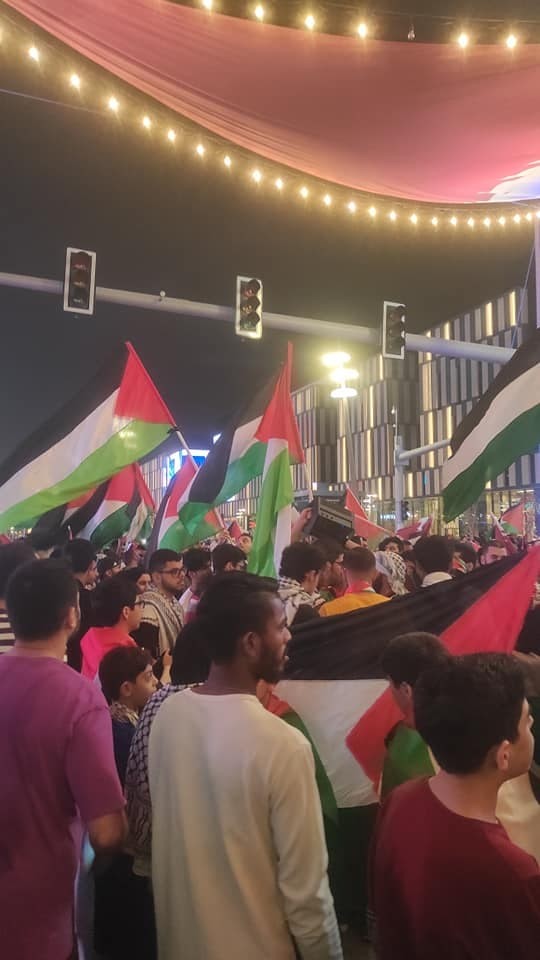 العلم الفلسطيني خلال الاحتفالات قبيل انطلاق بطولة كأس العالم في قطر 7.jpg