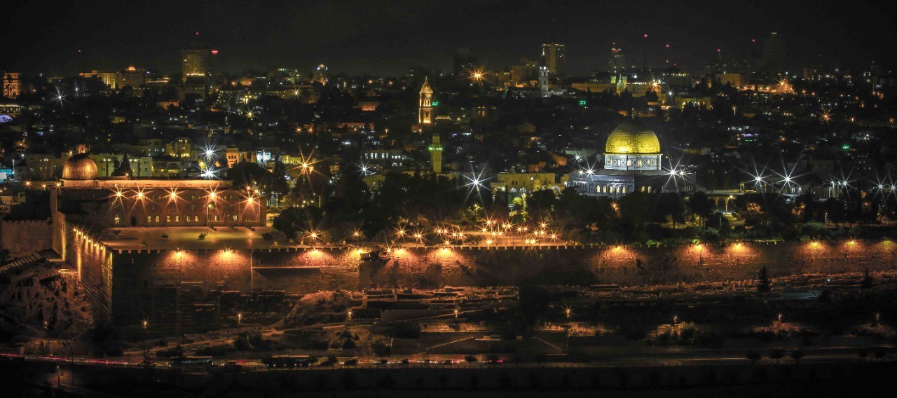 القدس ليلا.jpg