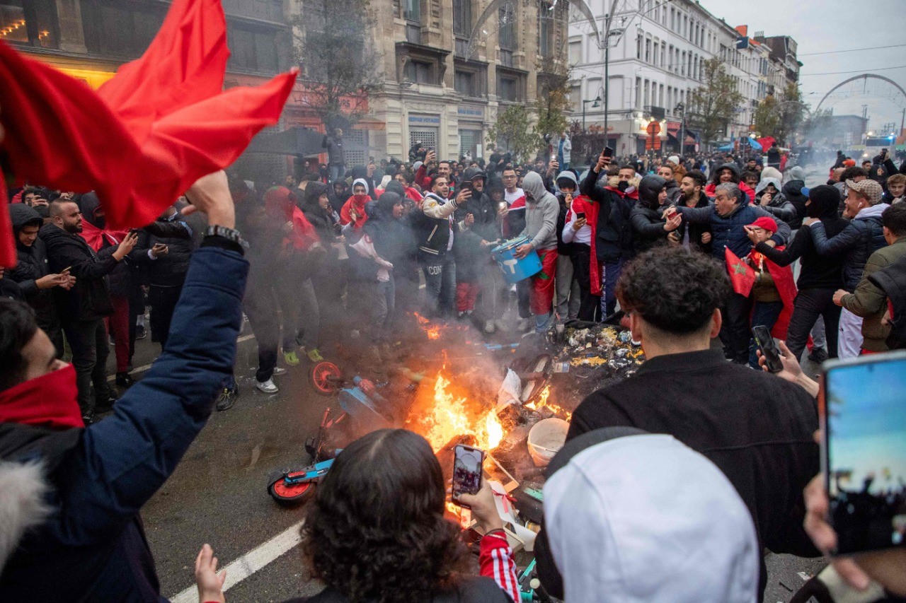 أعمال عنف في بروكسل اثر فوز منتخب المغرب على نظيره البلجيكي، بحسب ما أفادت الشرطة (أ ف ب) 6.jpg