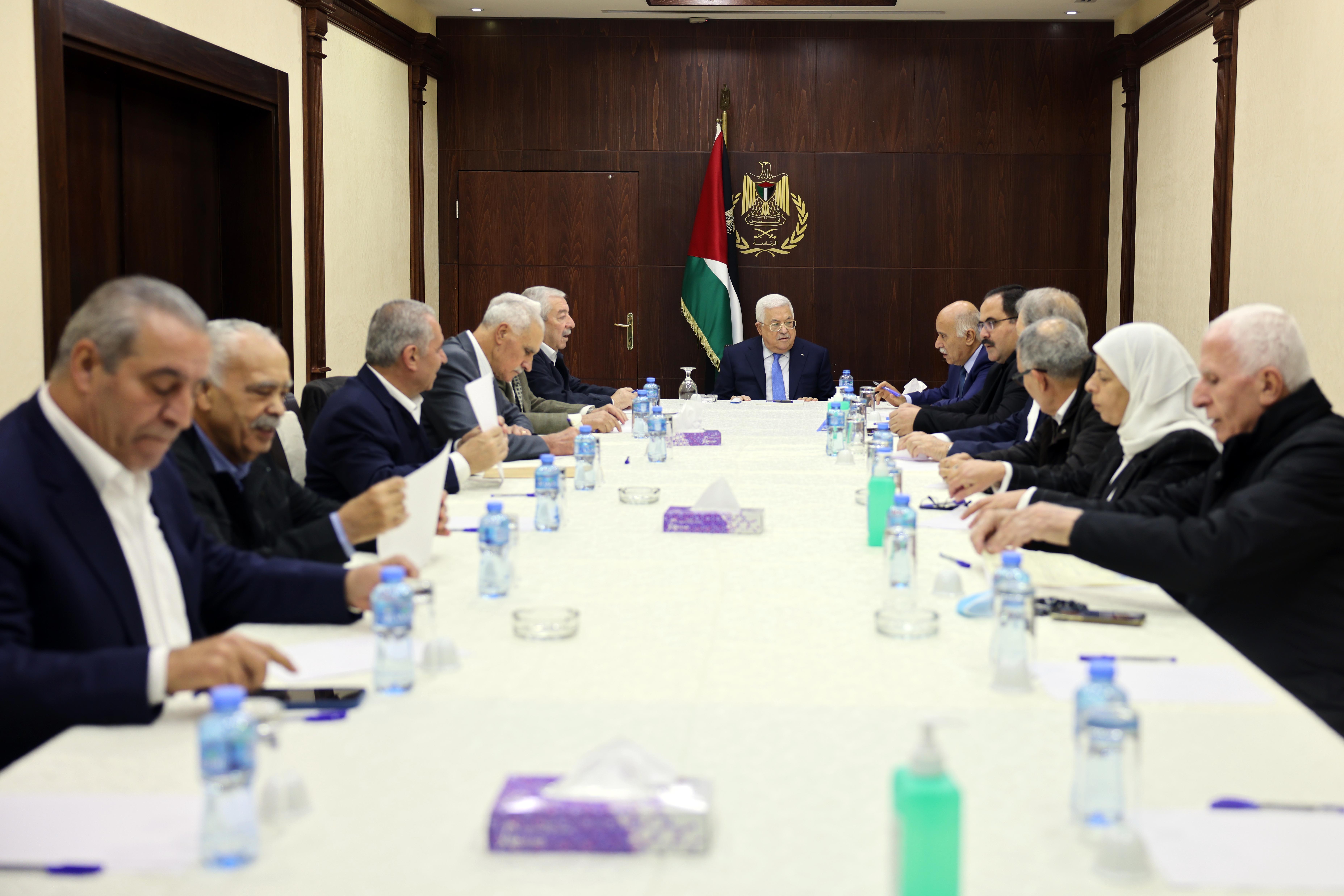 الرئيس محمود عباس، أثناء اجتماع اللجنة المركزية لحركة فتح.jpg