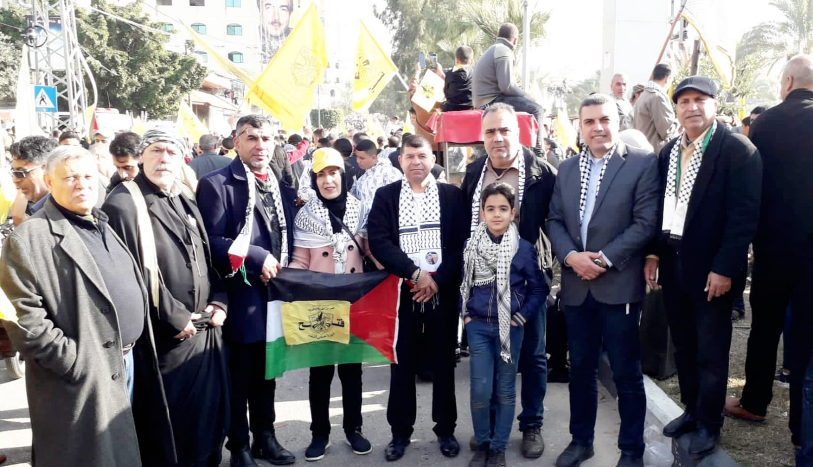 التجمع الفلسطيني للوطن و الشتات في غزة يشارك في مهرجان إيقاد شعلة إنطلاق حركة فتح ال 58.jpg