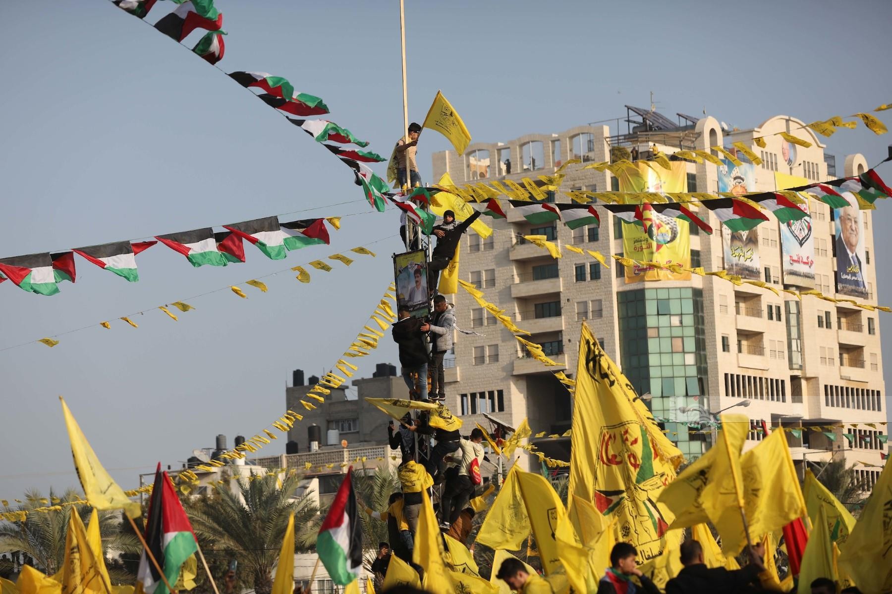 مئات الآلاف يشاركون بمهرجان احياء ذكرى انطلاقة الثورة وحركة فتح في غزة 23.jpg