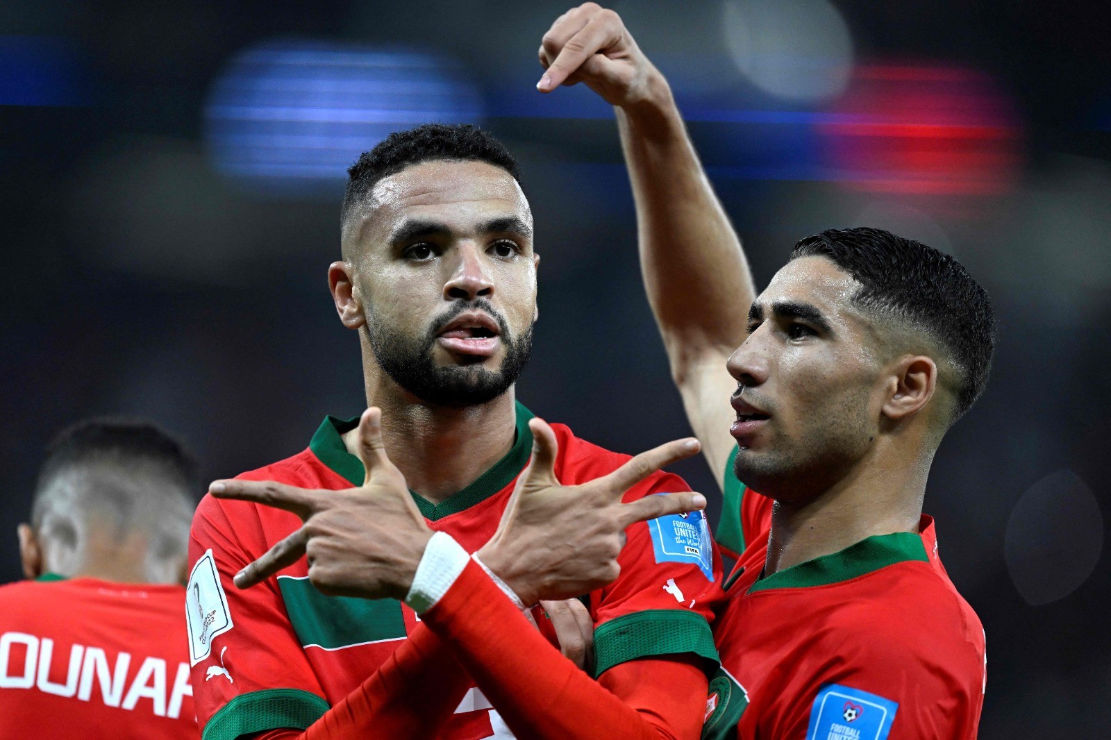 فرحة المنتخب المغربي بهدف التقدم على البرتغال .. تصوير (الفرنسية) 69.jpg